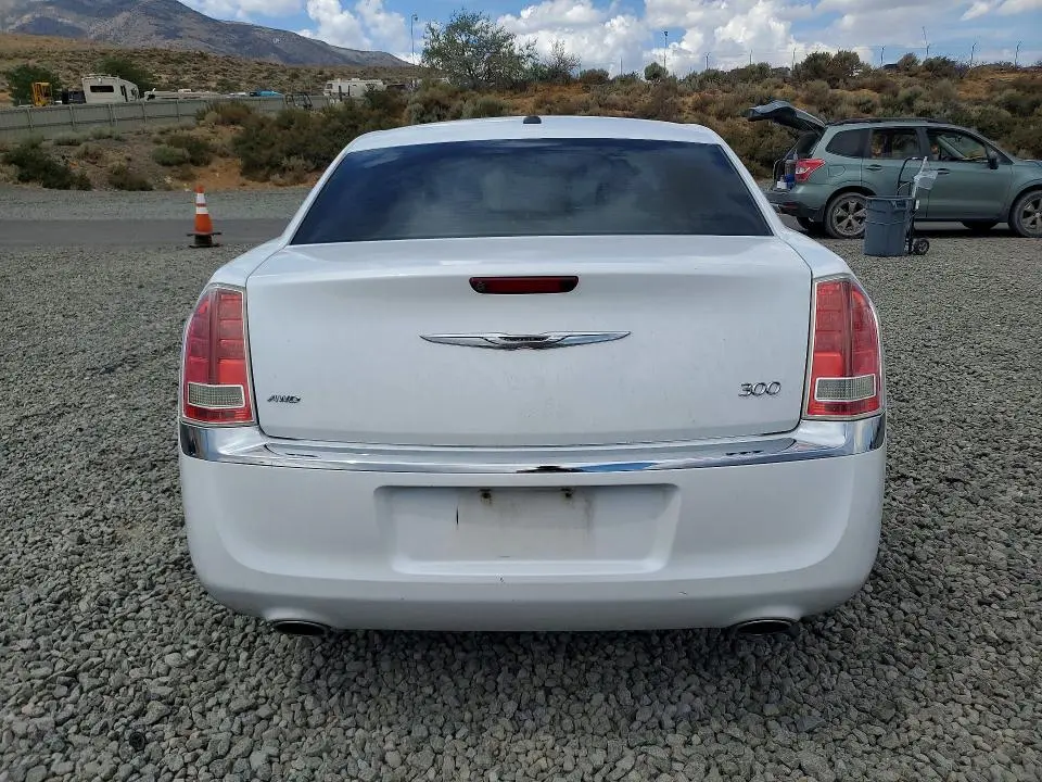 2013 CHRYSLER 300   