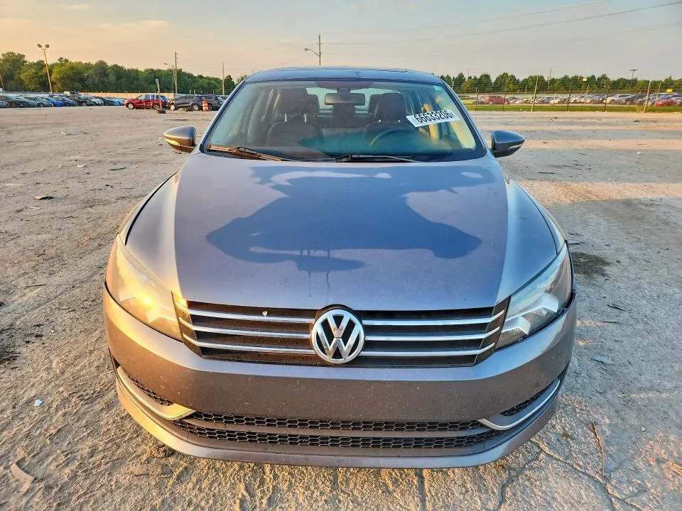 2012 VOLKSWAGEN PASSAT SE  
