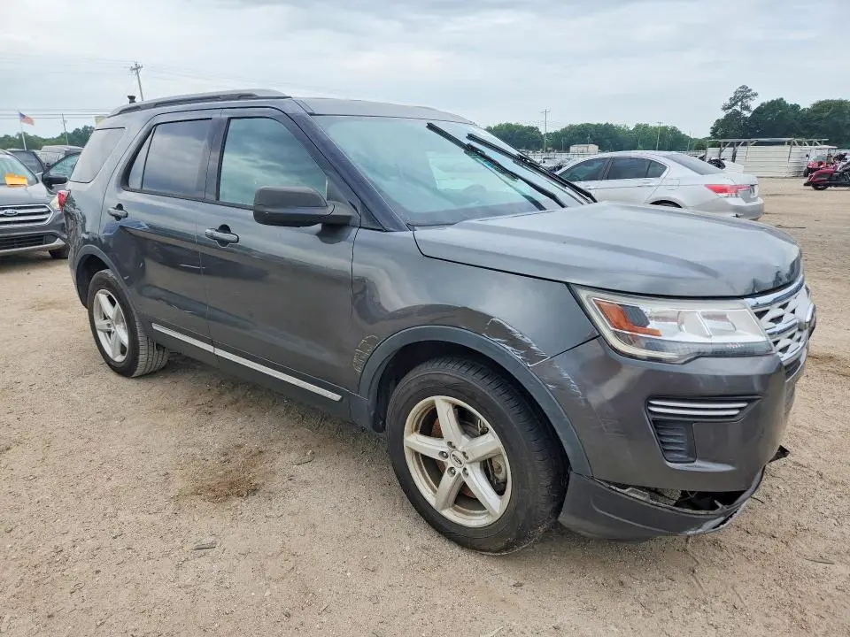 2019 FORD EXPLORER XLT  