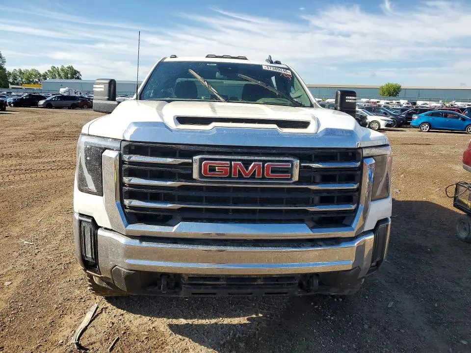 2025 GMC SIERRA K2500 SLE  