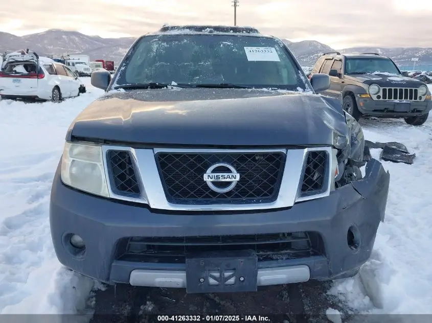 2011 NISSAN PATHFINDER LE