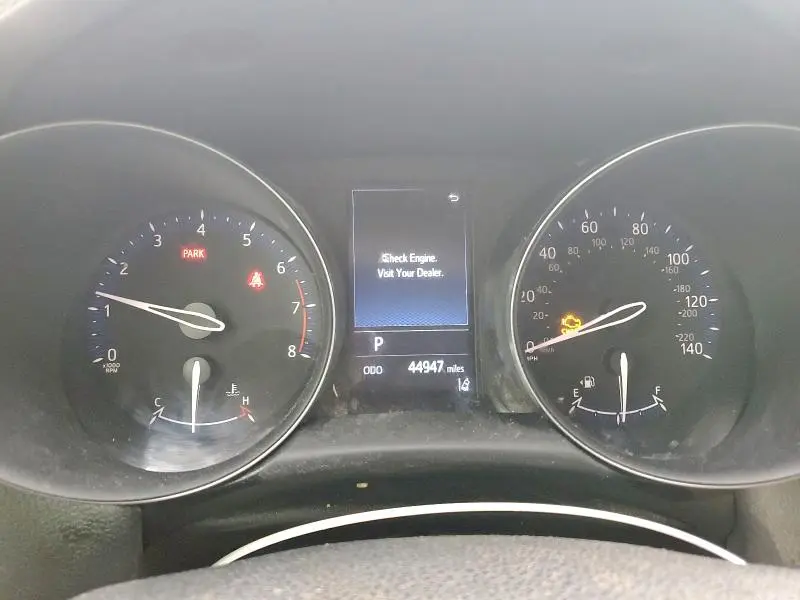 2021 TOYOTA C-HR XLE  