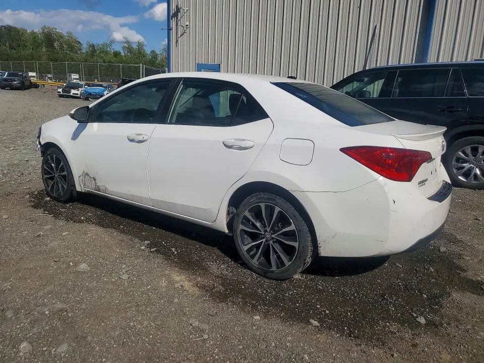 2017 TOYOTA COROLLA SE  