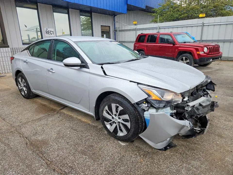 2019 NISSAN ALTIMA S  