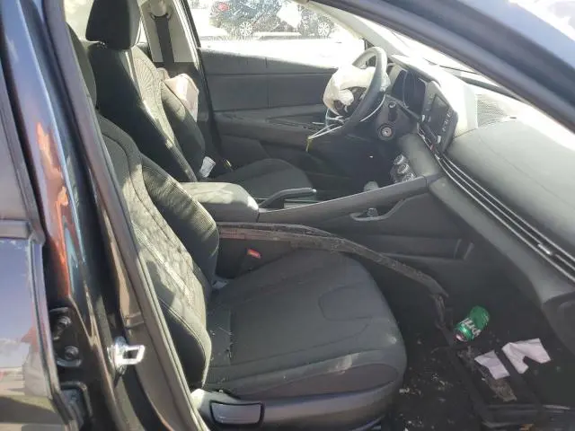 2023 HYUNDAI ELANTRA SE  