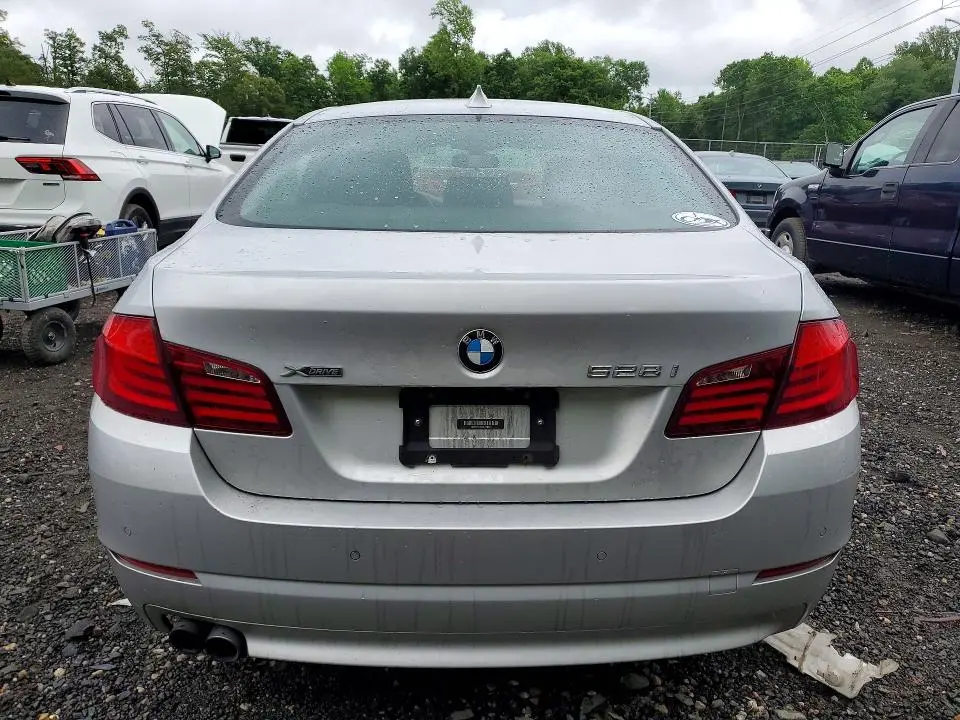 2013 BMW 528 XI  