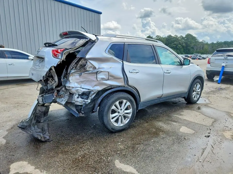 2015 NISSAN ROGUE S  