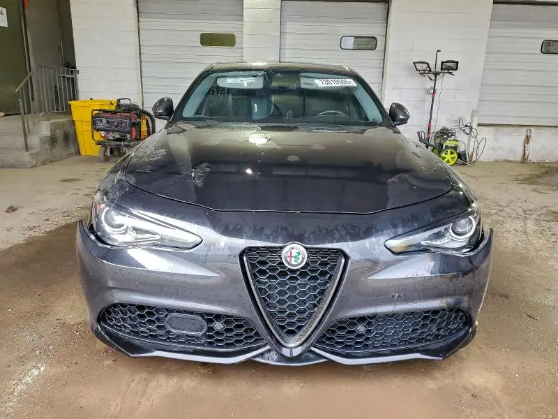 2019 ALFA ROMEO GIULIA TI  