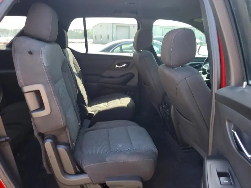 2023 CHEVROLET TRAVERSE LT  