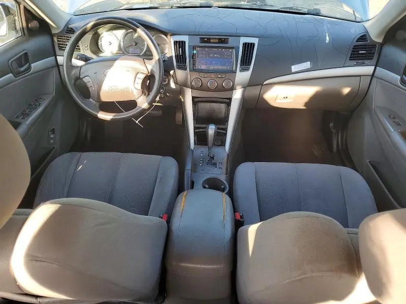 2010 HYUNDAI SONATA GLS  