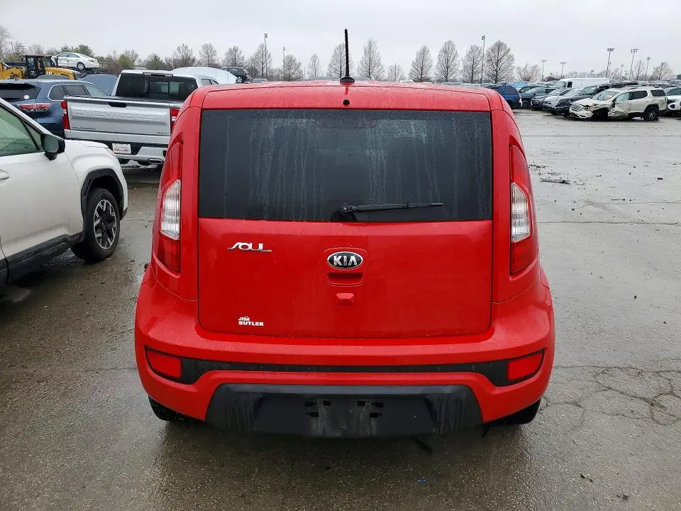 2013 KIA SOUL +  