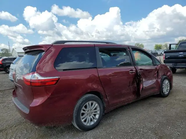 2015 TOYOTA SIENNA XLE  
