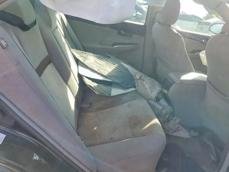2012 TOYOTA CAMRY XLE  