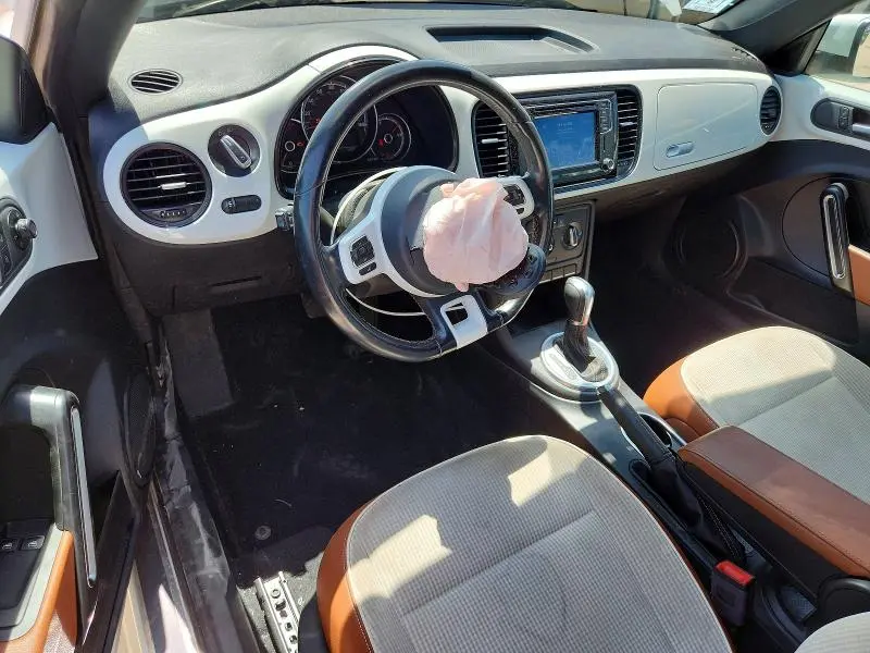 2017 VOLKSWAGEN BEETLE 1.8T  