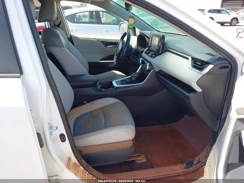 2021 TOYOTA RAV4 HYBRID XLE PREMIUM