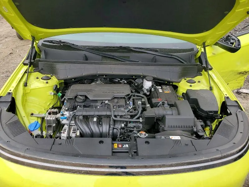 2025 HYUNDAI KONA SE  