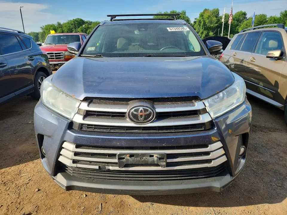 2018 TOYOTA HIGHLANDER XLE  