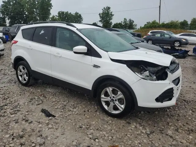 2015 FORD ESCAPE SE  