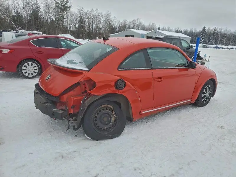 2018 VOLKSWAGEN BEETLE SE  