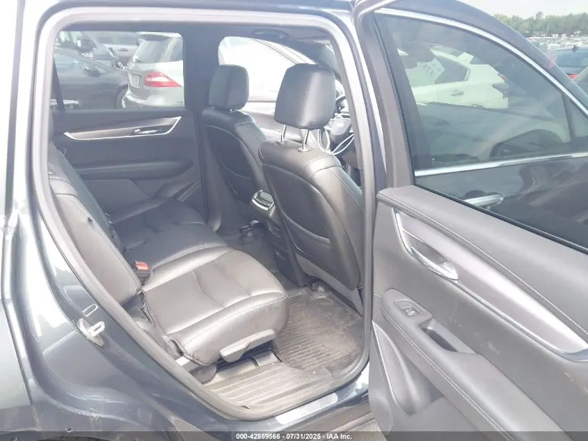 2023 CADILLAC XT6 FWD LUXURY