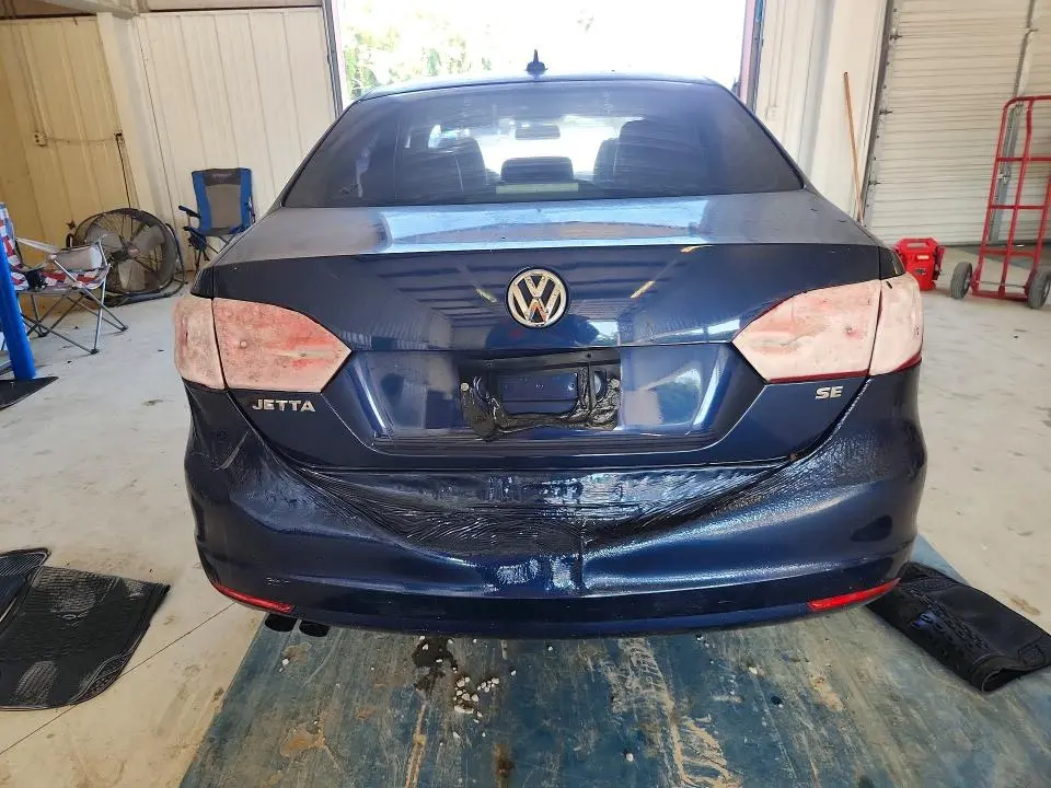 2014 VOLKSWAGEN JETTA SE  