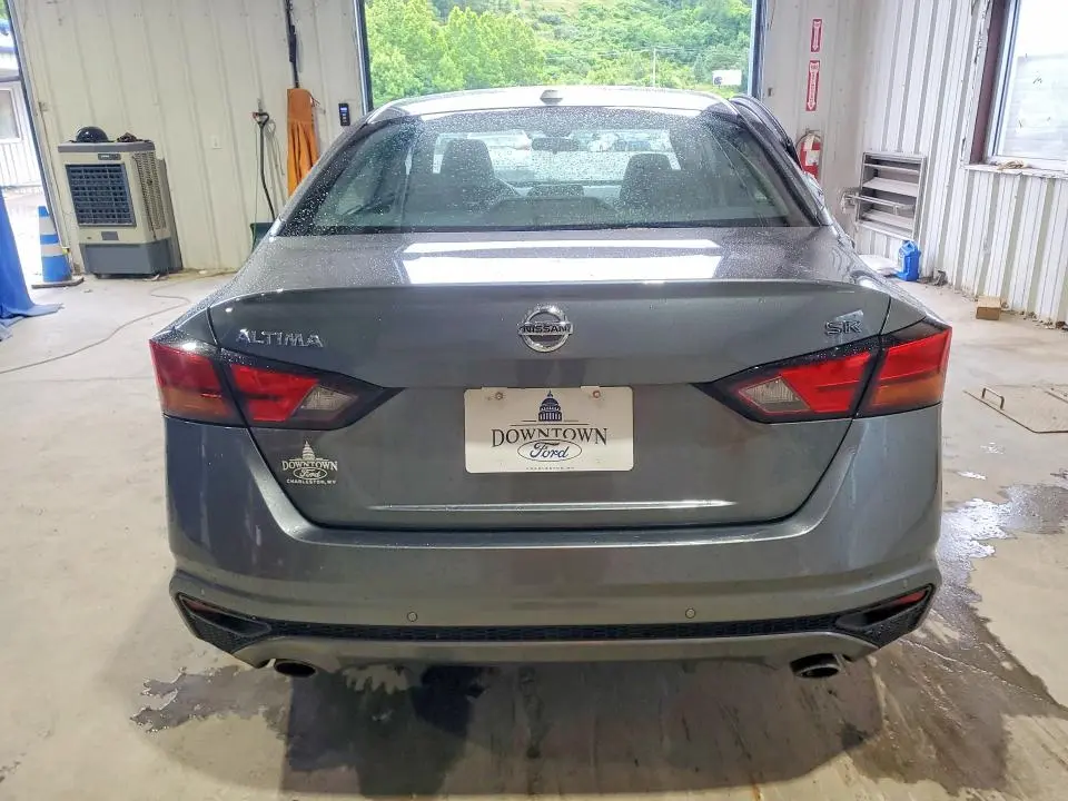 2021 NISSAN ALTIMA SR  