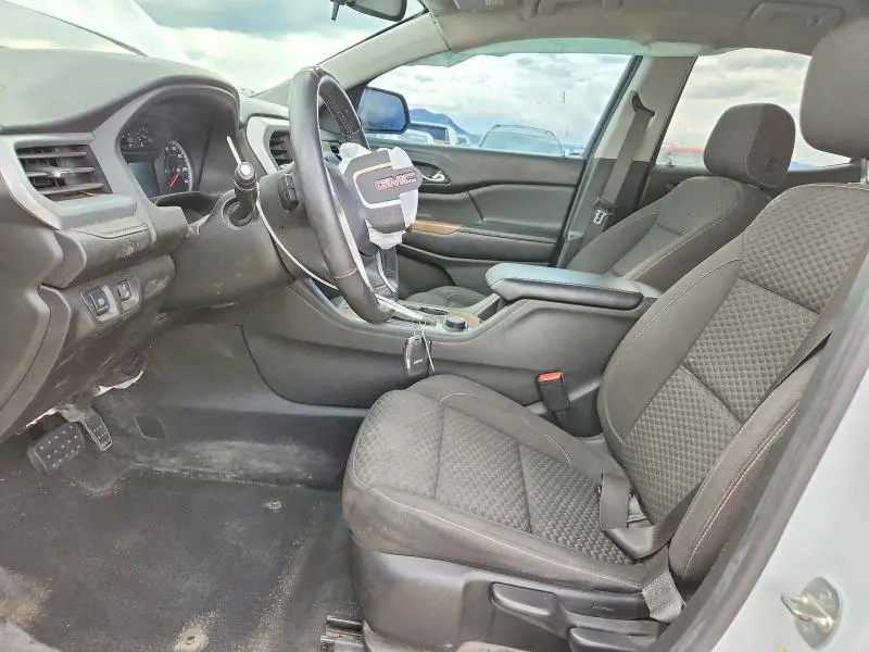 2017 GMC ACADIA SLE  