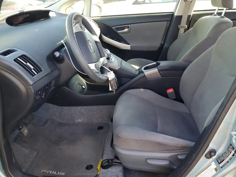 2013 TOYOTA PRIUS THREE  