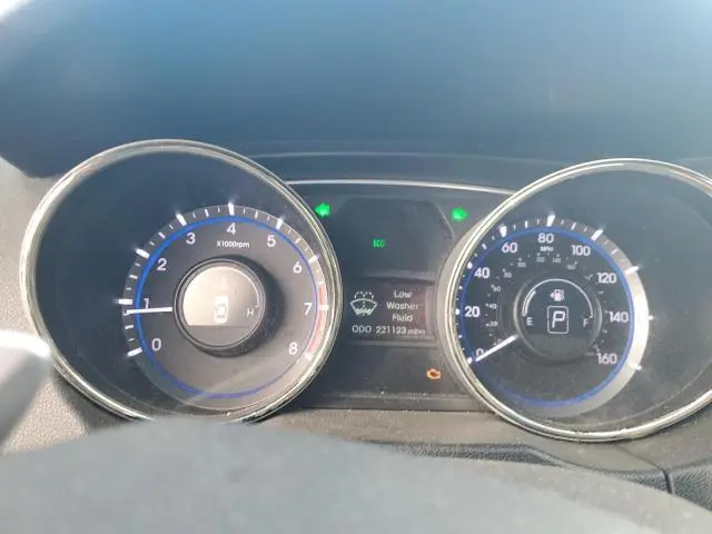 2013 HYUNDAI SONATA SE  