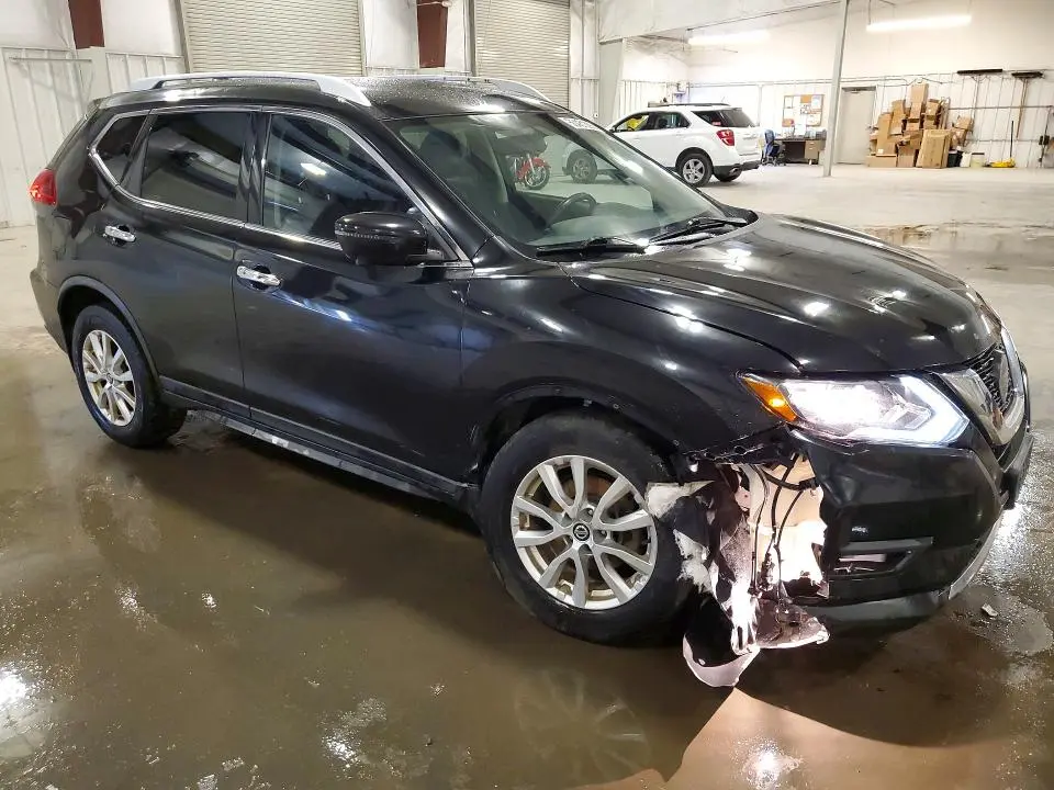 2018 NISSAN ROGUE SV  