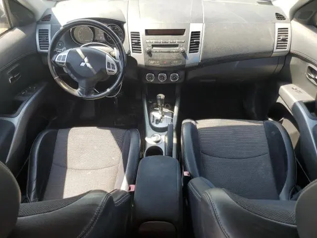 2010 MITSUBISHI OUTLANDER XLS  