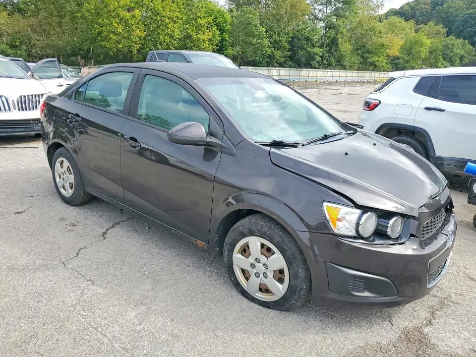 2013 CHEVROLET SONIC LS  