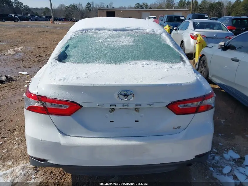 2018 TOYOTA CAMRY LE