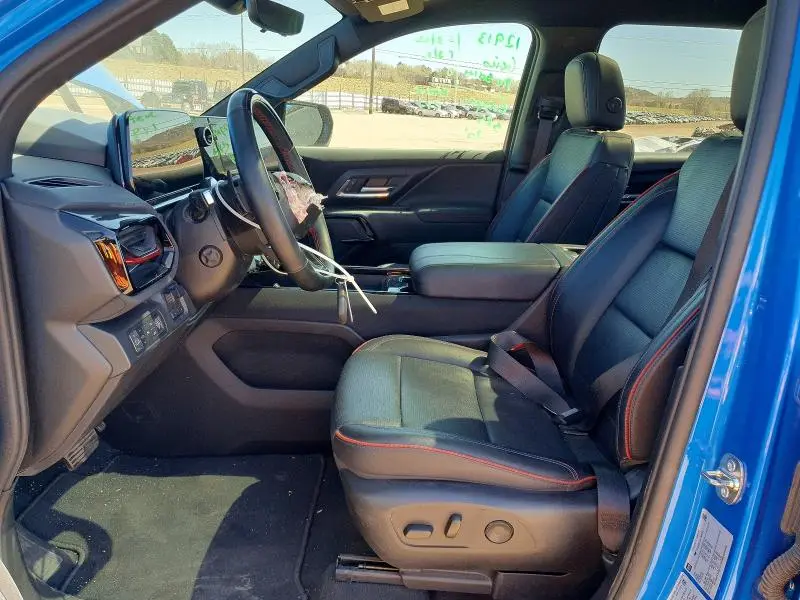 2025 CHEVROLET SILVERADO RST  