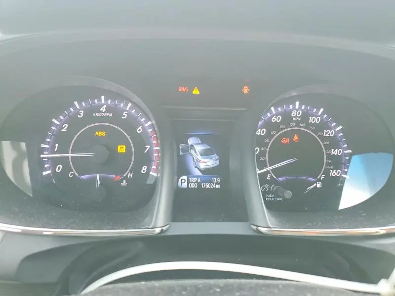 2015 TOYOTA AVALON XLE  