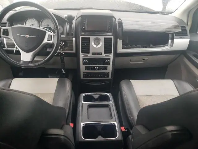 2010 CHRYSLER TOWN & COUNTRY TOURING  