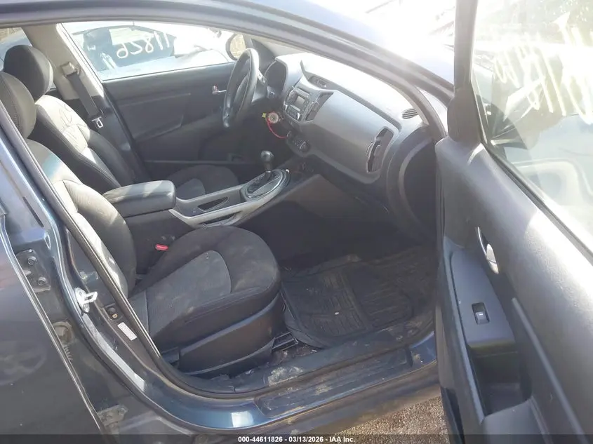 2016 KIA SPORTAGE LX