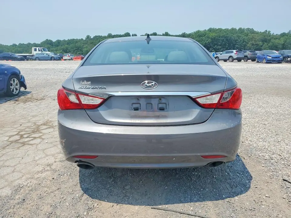 2011 HYUNDAI SONATA SE  