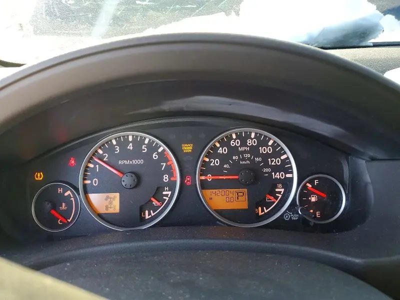 2011 NISSAN PATHFINDER S  