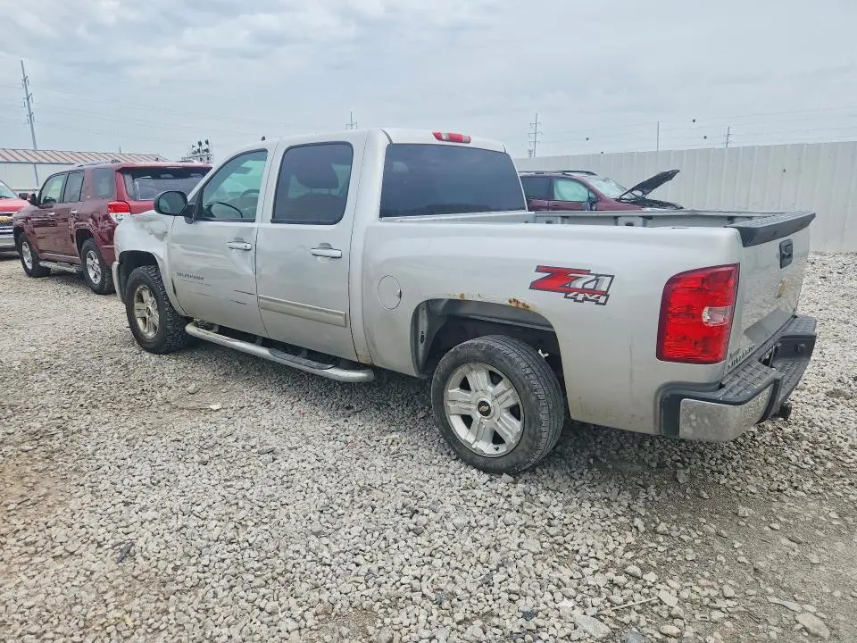 2011 CHEVROLET SILVERADO K1500 LT  