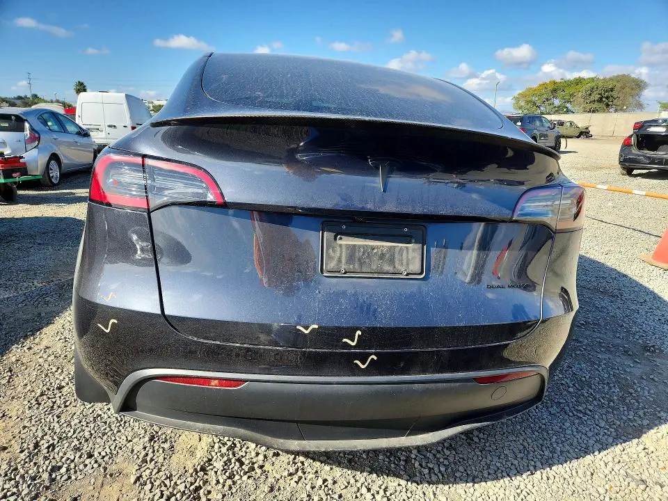 2024 TESLA MODEL Y   