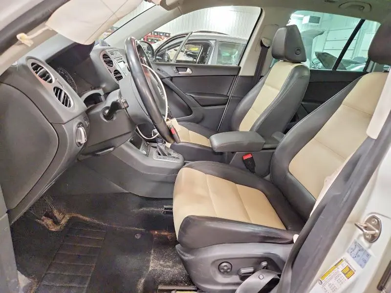 2016 VOLKSWAGEN TIGUAN S  