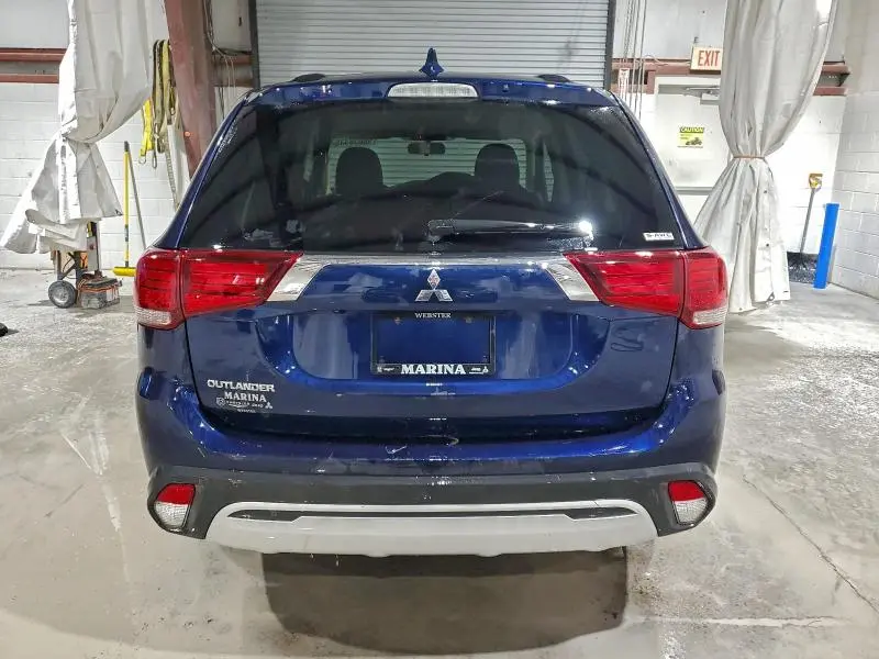 2020 MITSUBISHI OUTLANDER SE  