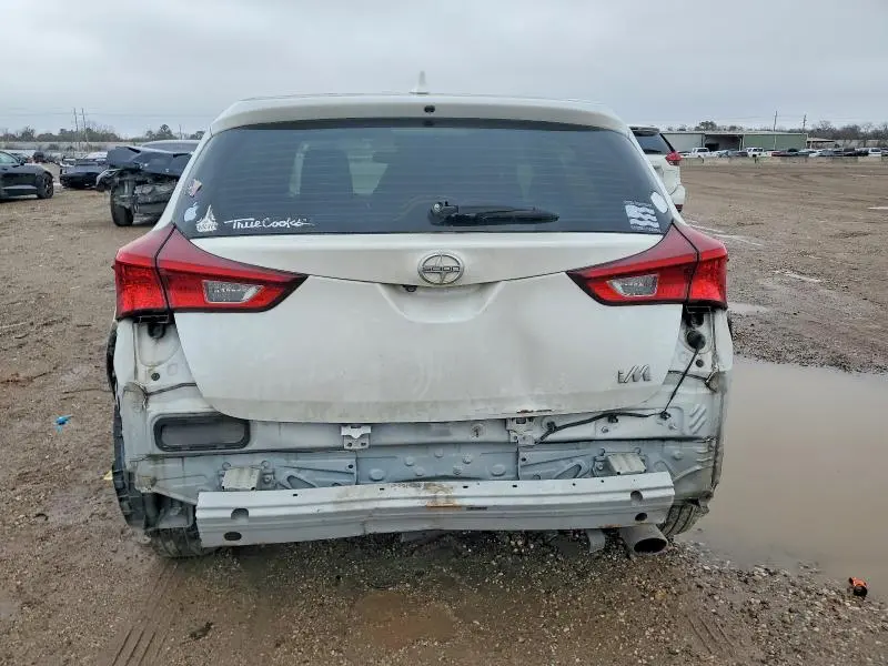 2016 TOYOTA SCION IM   