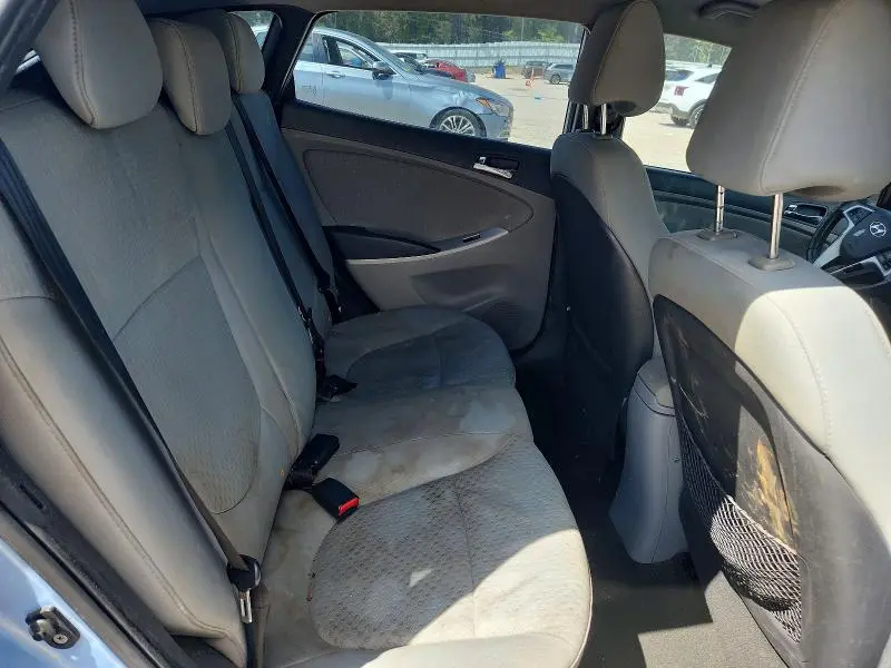 2012 HYUNDAI ACCENT SE  