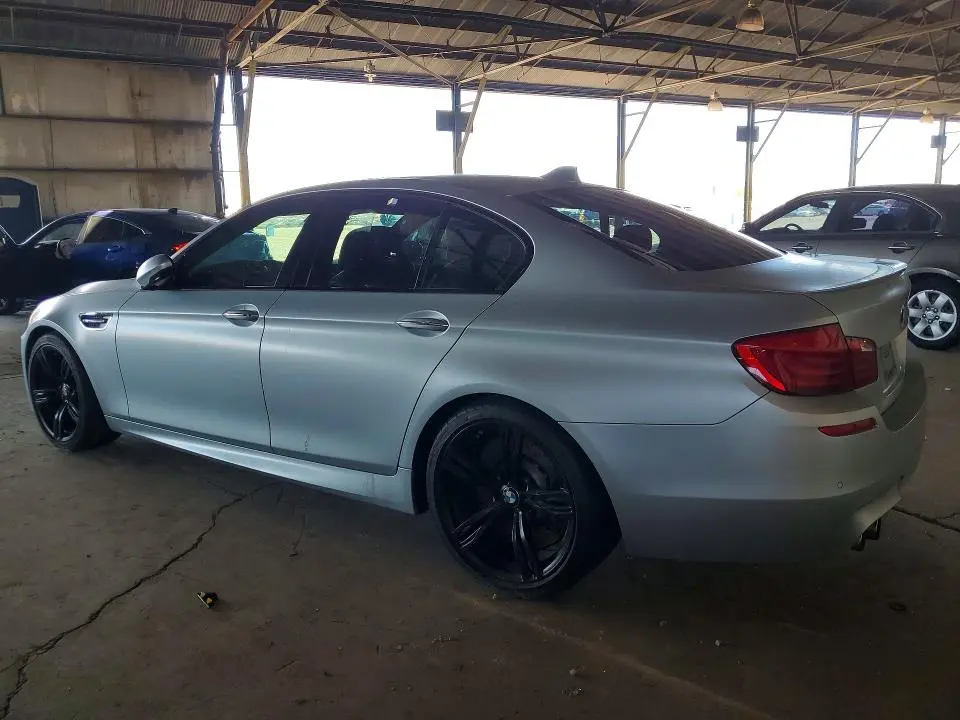 2013 BMW M5   