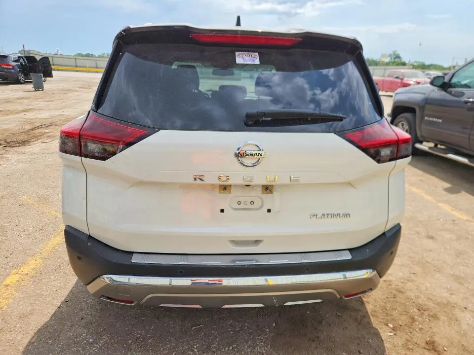 2021 NISSAN ROGUE PLATINUM  