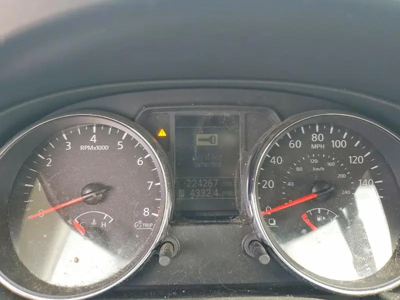 2011 NISSAN ROGUE S  