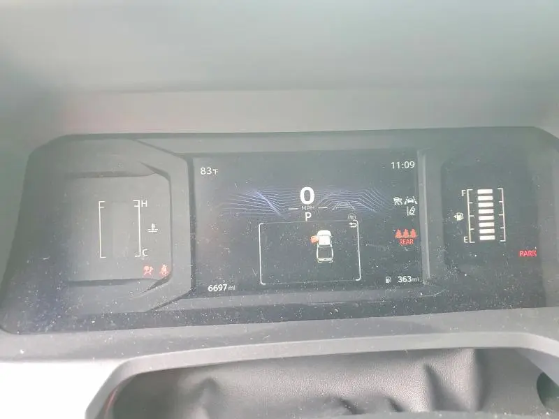 2025 TOYOTA TACOMA SR  
