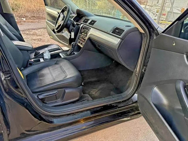 2012 VOLKSWAGEN PASSAT SE  